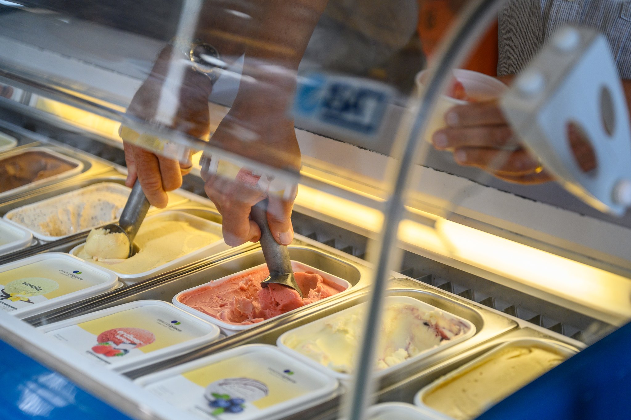 Es hatte für jeden Geschmack etwas im Sortiment: Vanille, Erdbeere, Straciatella und weitere.